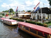 Rondvaartbedrijf Botenverhuur Restaurant Zwaantje Giethoorn